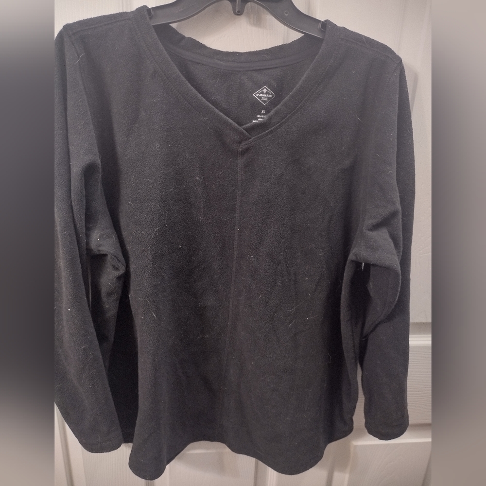 Pullover sweater